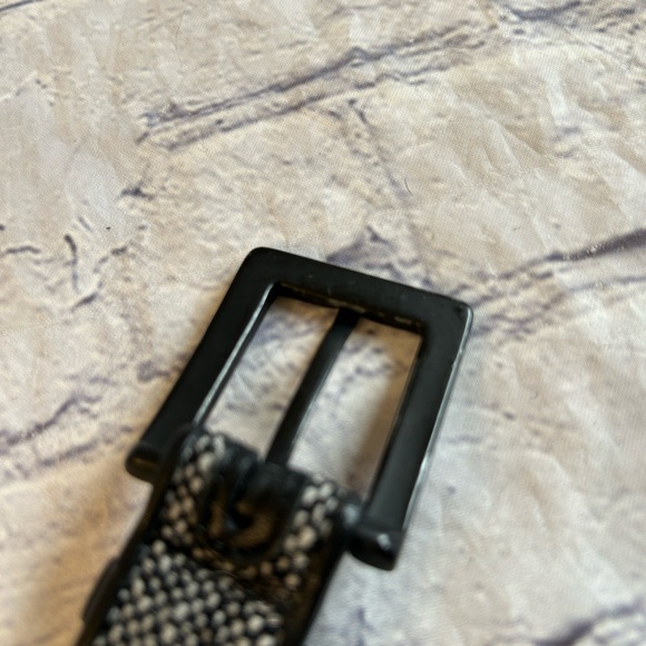 TALBOTS MADE IN ITALY WOMENS HERRINGBONE TWEED LIKE LEATHER BELT SIZE MEDUIM - Picture 11 of 11